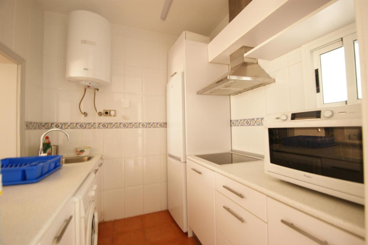 Casa A 400m De Playa, 3 Habitaciones, 2 Banos Y Jardin *