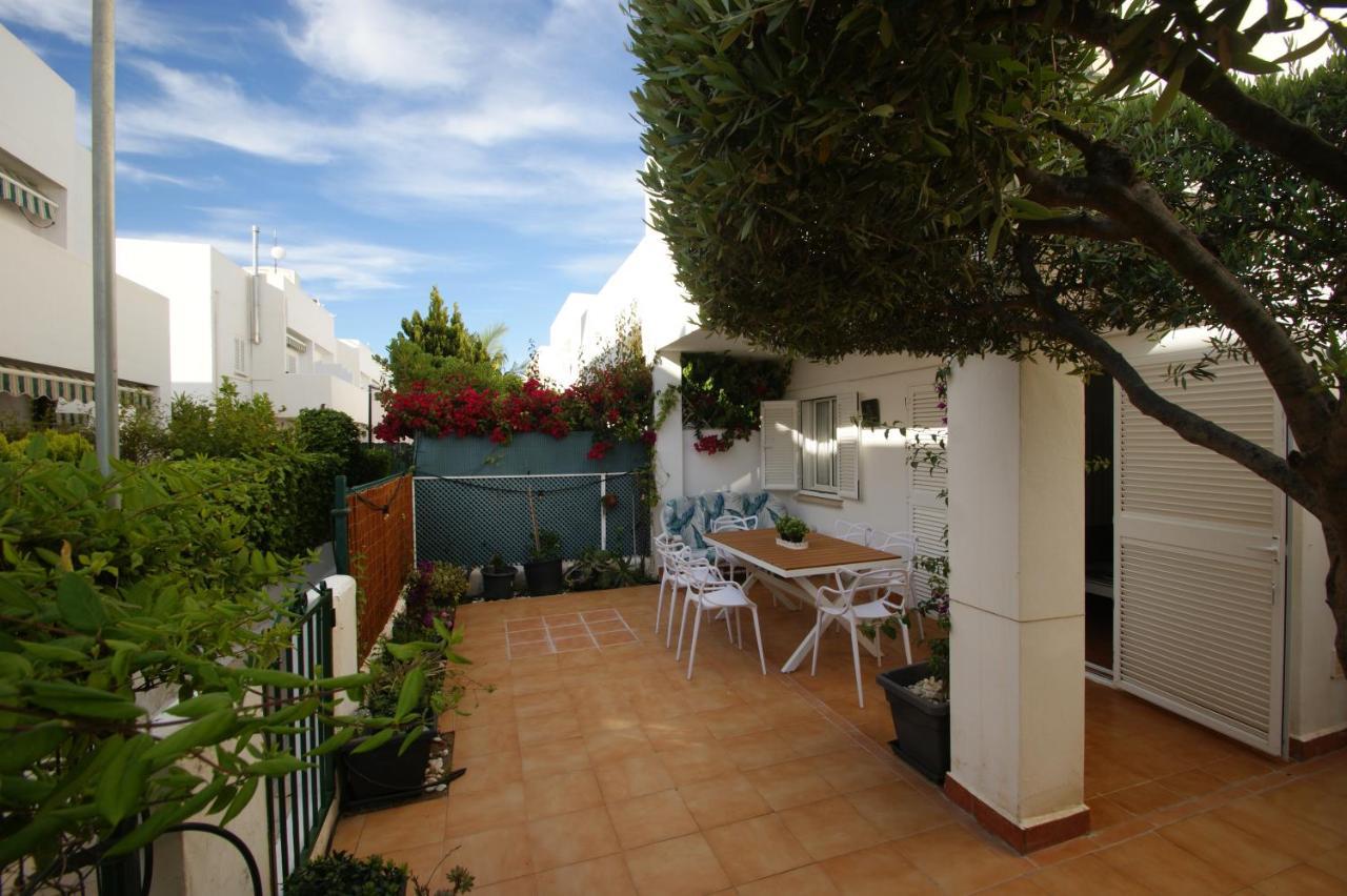 Casa A 400m De Playa, 3 Habitaciones, 2 Banos Y Jardin Vera